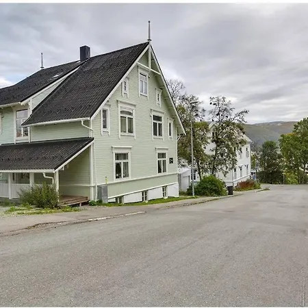Quiet Apartment Just 3 Minutes From City Central! Tromso Exterior photo
